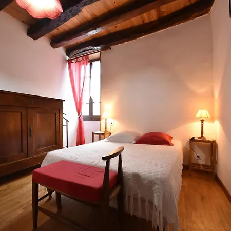 Casa vacanze In Dordogne Near Castles, Cleaning Included *