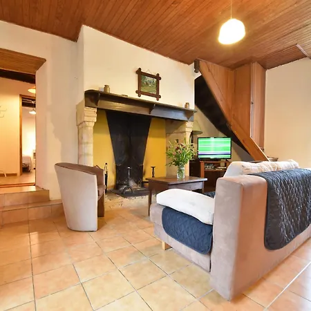 In Dordogne Near Castles, Cleaning Included * Berbiguieres