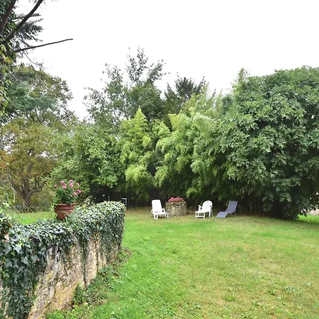 In Dordogne Near Castles, Cleaning Included *